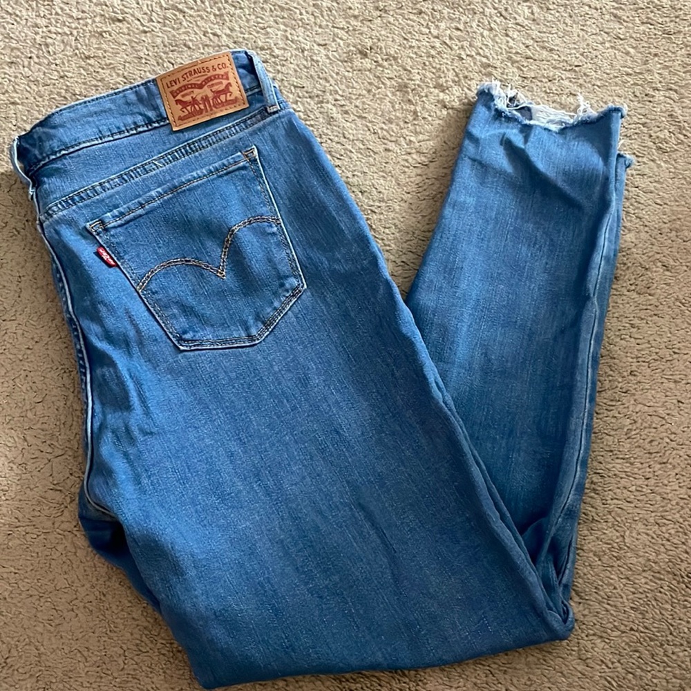 Levi Raw Edge Jeans